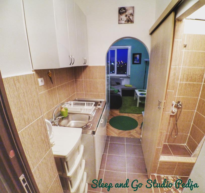 Sleep&Go Pedja Appartement Belgrado Buitenkant foto